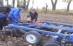 Imagini pentru mecanic agricol